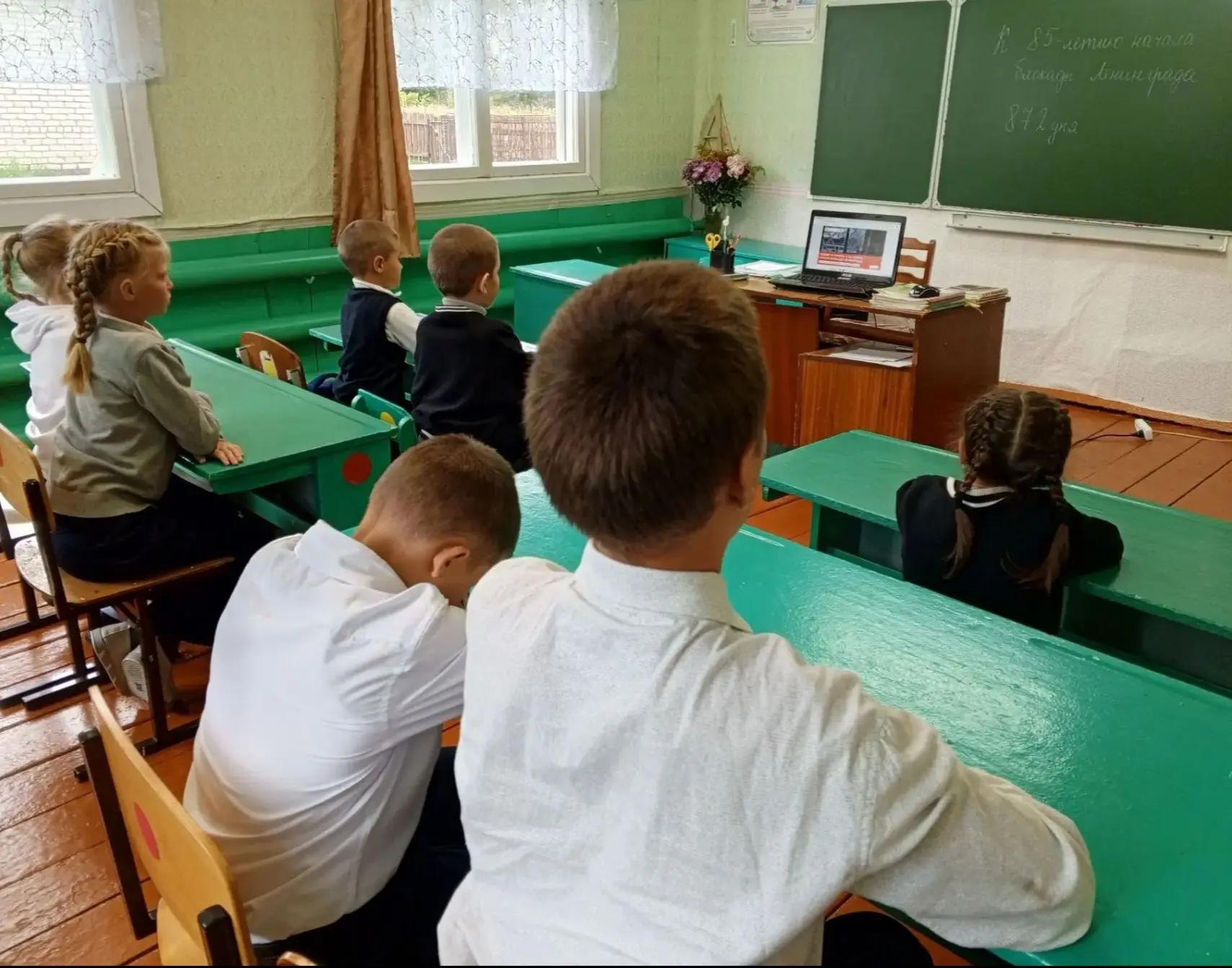 Сегодня, 7 сентября, в нашей школе прошли особенные внеурочные занятия на тему «Разгово...