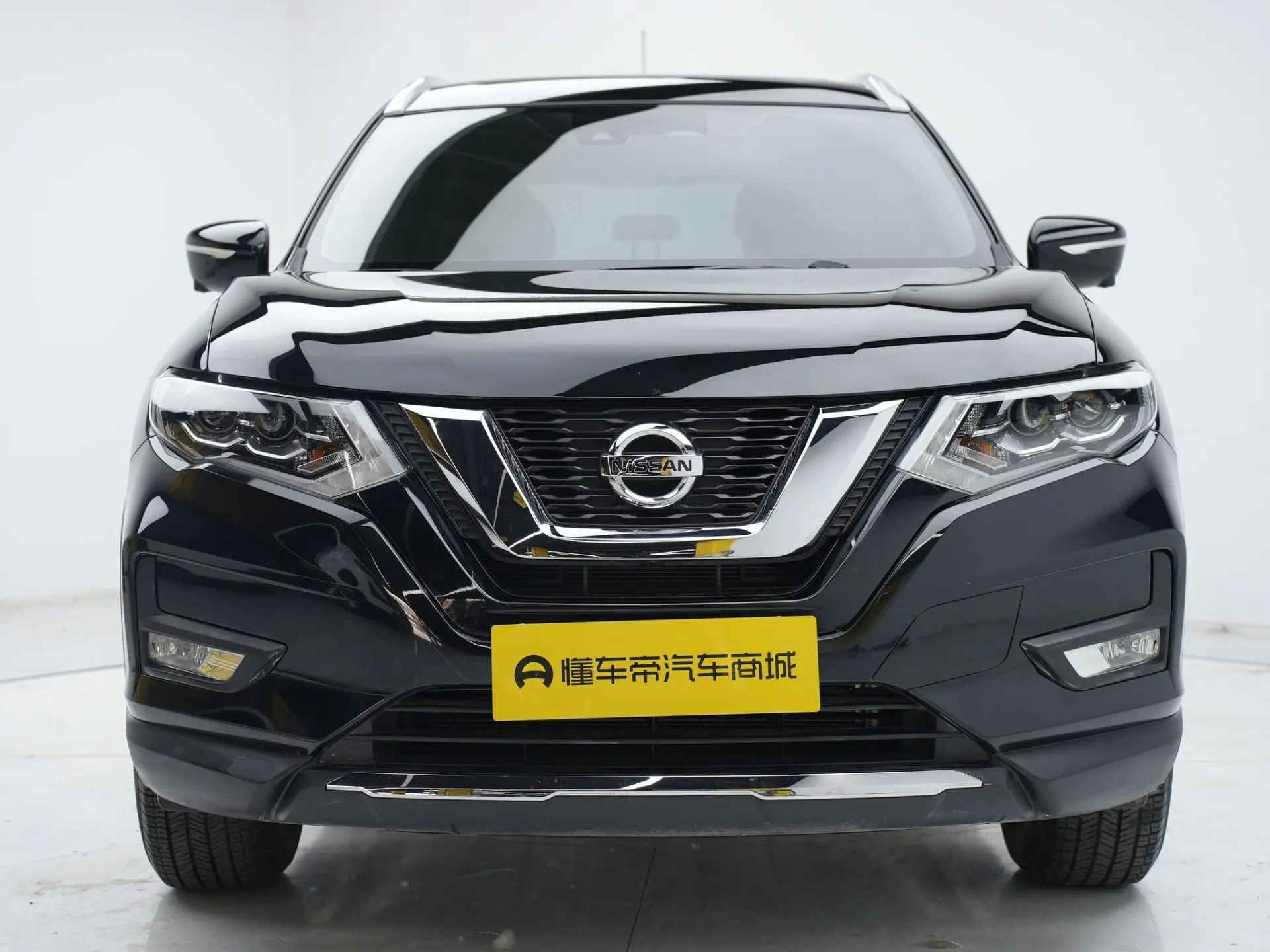 Nissan X-Trail 2023 г. в наличии в Китае! 🇨🇳

🚘Технические характеристики:
Объем: 2 литра
Мощност