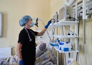 Ученые НИИКЭЛ опубликовали обзорную статью о применении в медицине сорбционных материалов.