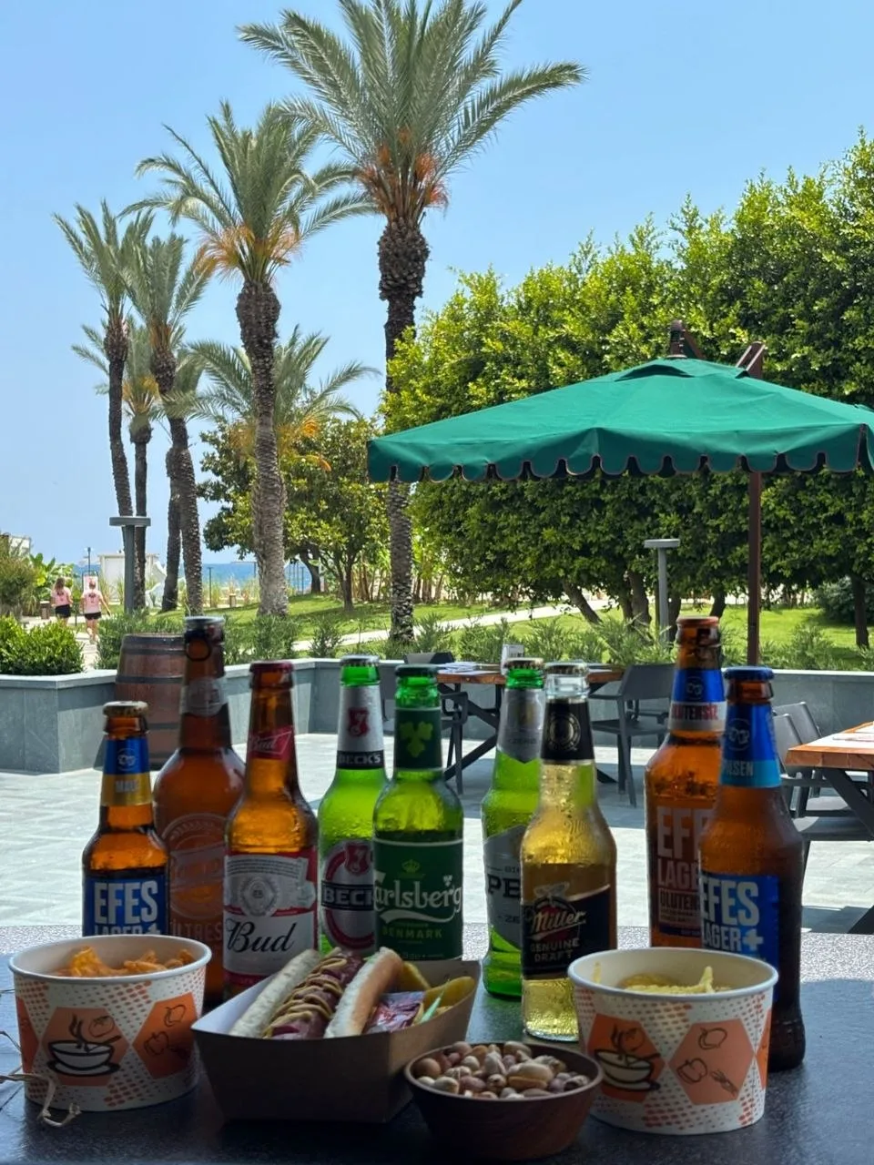 Beer Garden✨ Дневной перекус) 8 видов пива, включая безалкогольное и безглютеновое, сне...