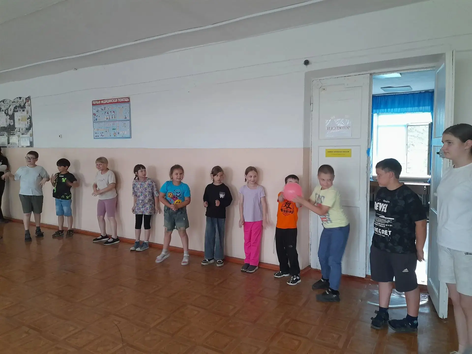 18.06
Тринадцатый день пришкольного лагеря "Дружба"начался  с позитива: бодро провели зарядку и пошл