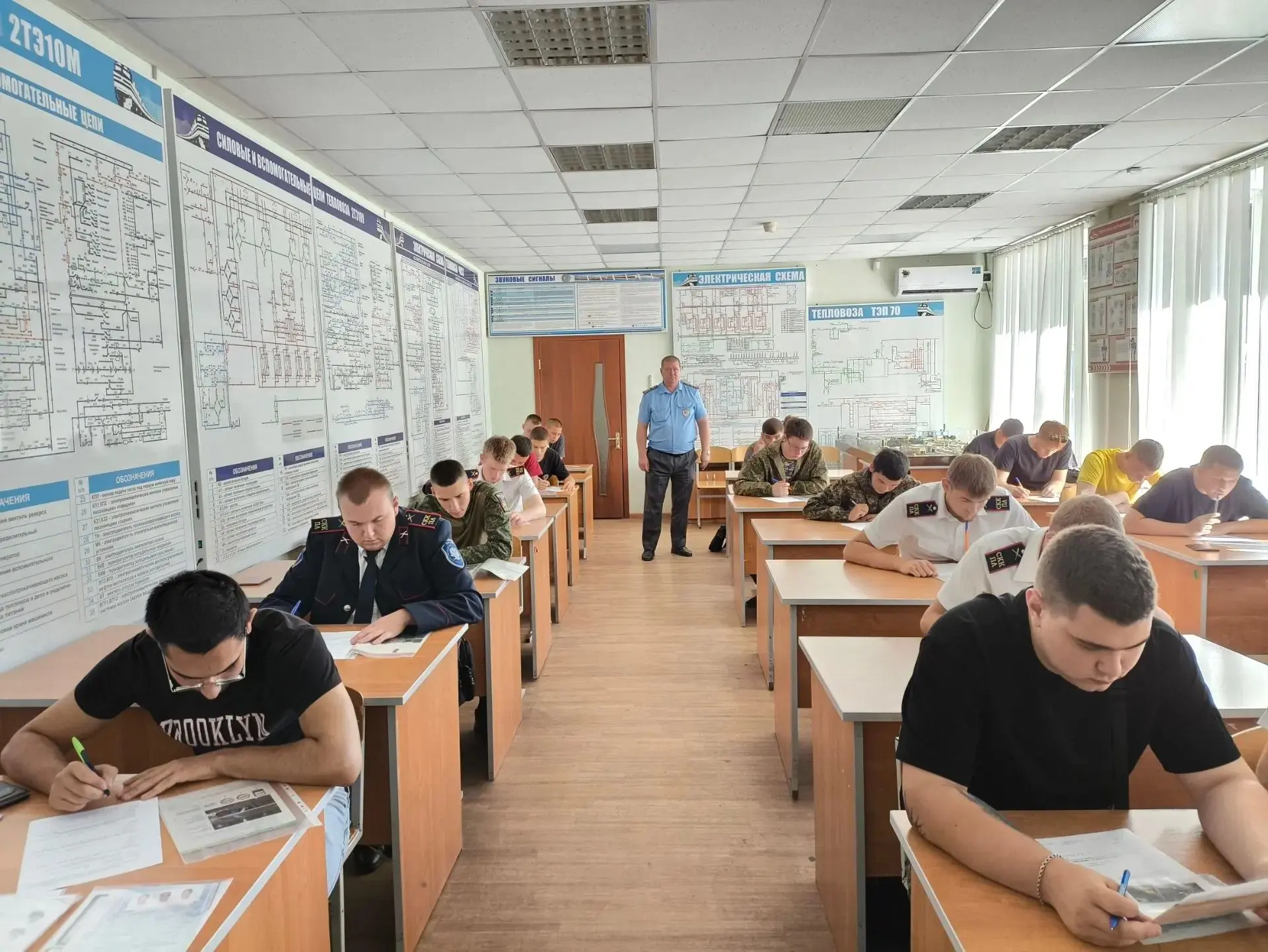 👮📝  В Государственном бюджетном профессиональном образовательном учреждении Ростовской области «Са