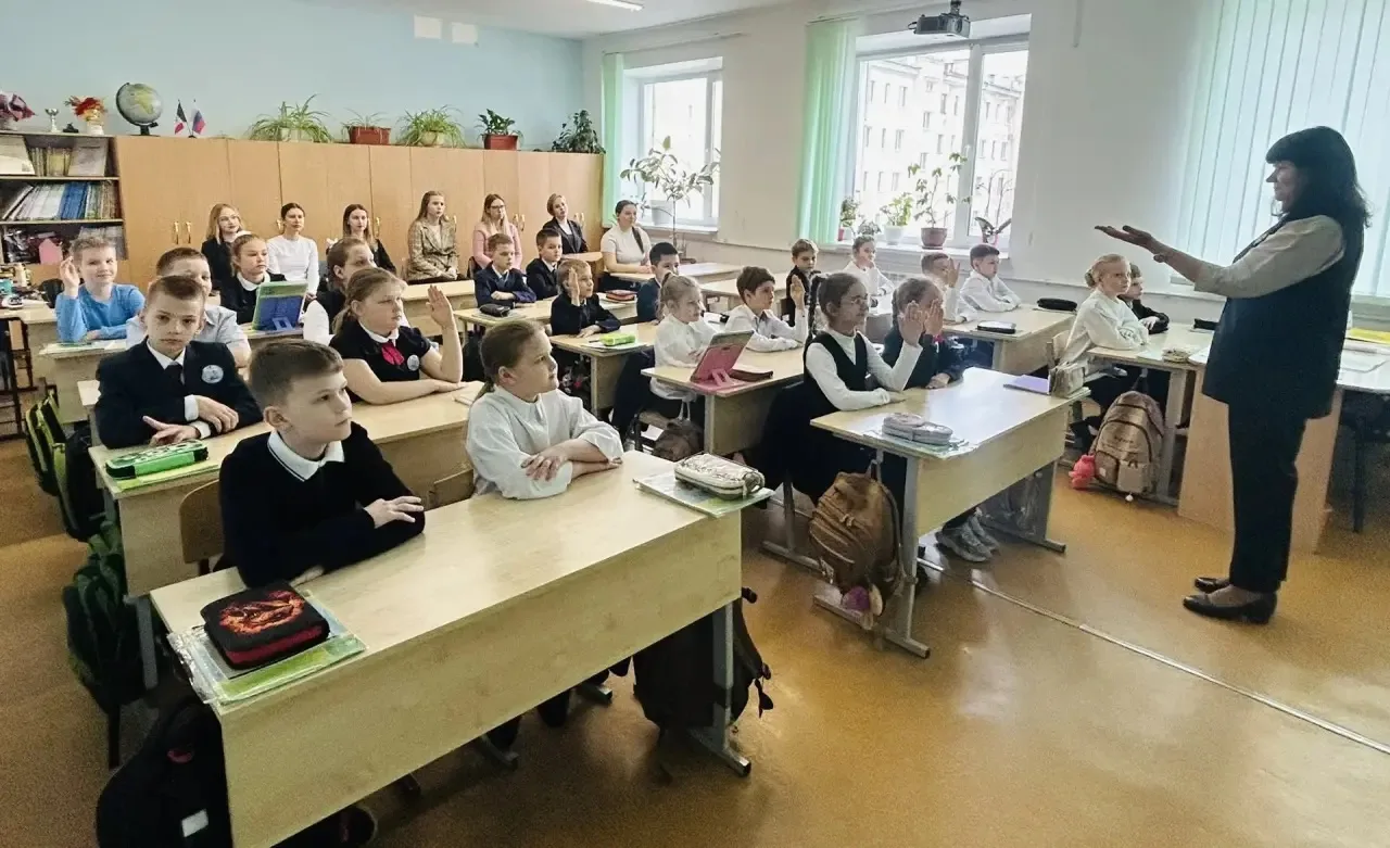 🎉 Фестиваль ИМС «Учусь учиться»: первый день — яркий старт!  🎓 С 13 по 24 апреля в гимназии проходит