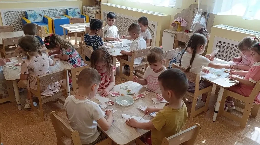 В дошкольном отделении "Чебурашка" прошел «День народной куклы». Ребята не только узнали интересные 