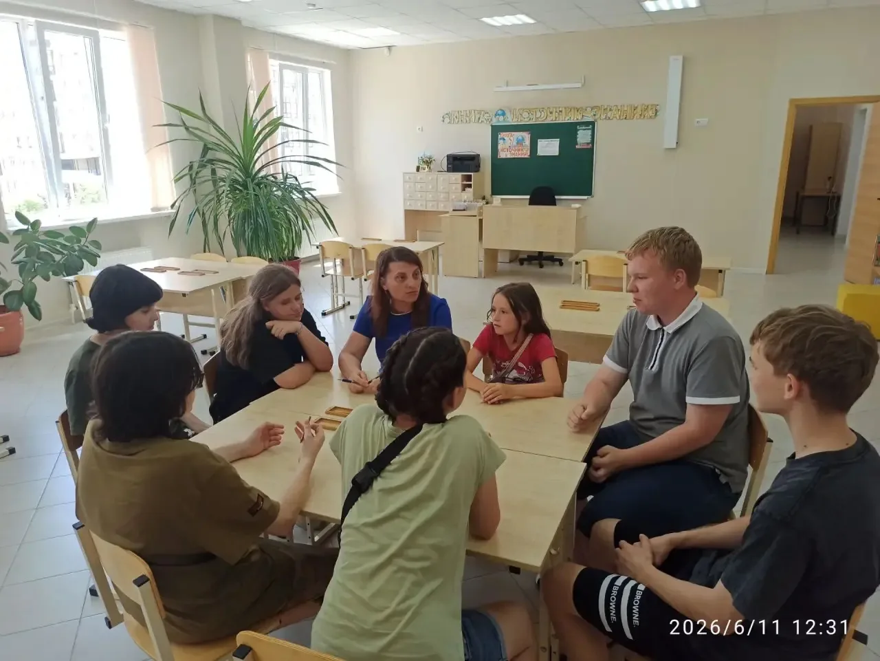 В завершение дня социальный педагог провела для ребят беседу о законе № 1539. Наши ребята знают, во 