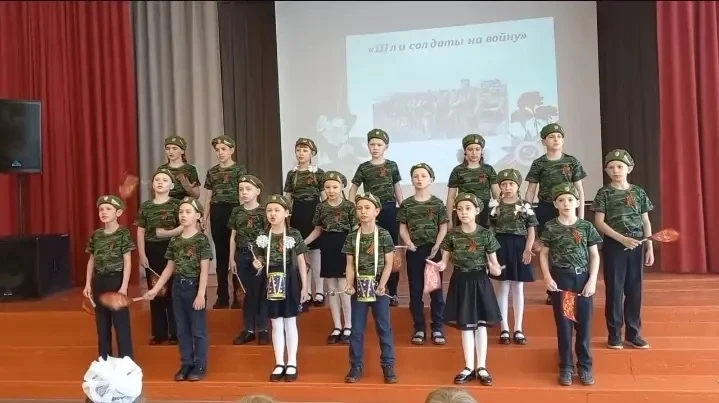 🎶 Битва хоров: О главном 🎶  7 мая в нашей школе прошел замечательный конкурс "Битва хоров", посвящен