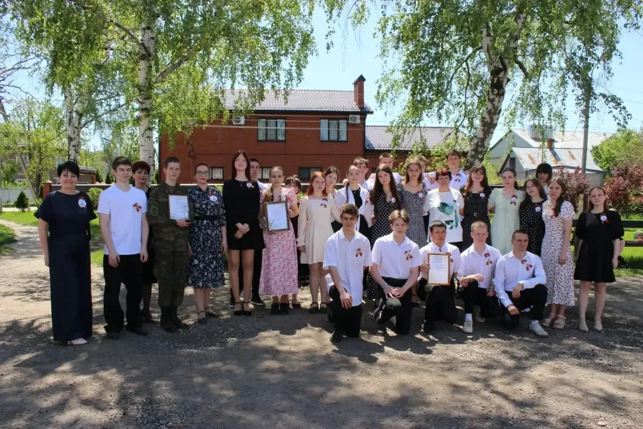 🌸 В КОРЕНОВСКЕ ПРОШЁЛ «МАЙСКИЙ ВАЛЬС»! ✨  Городской Дом культуры № 1 объединил поколения, став площа