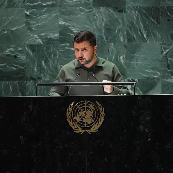 📰 Зеленский заявил, что Украина усилит удары по российским НПЗ в ответ на новые масшта...