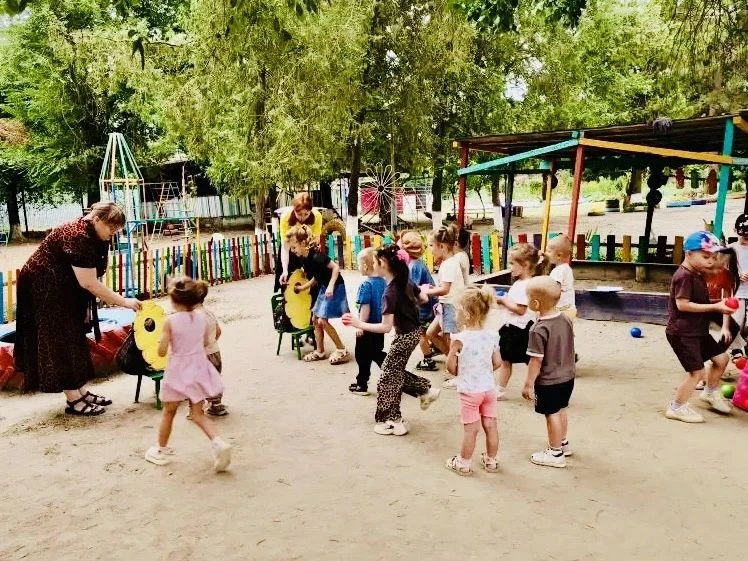 В рамках приобщения детей к истокам русской народной культуры для детей детского сада с...