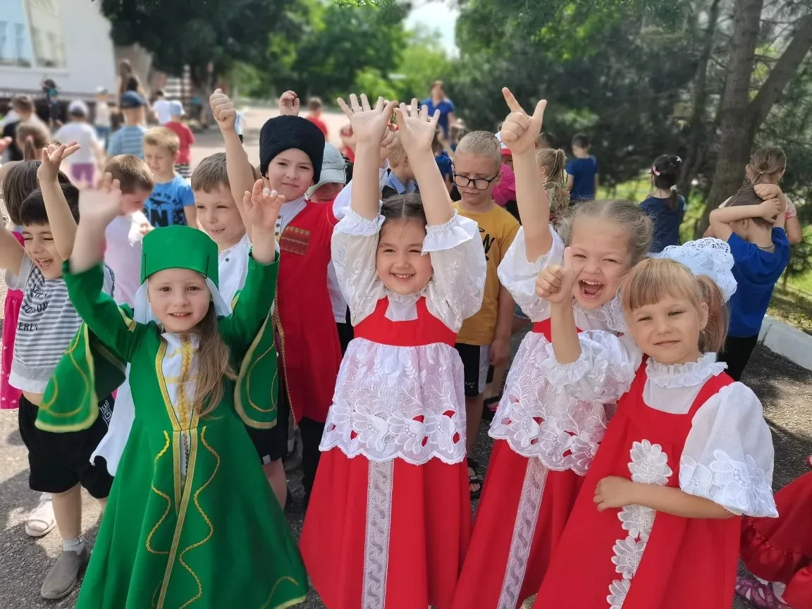 🇷🇺12 июня — День России, День свободы, мира и добра! 🇷🇺
  
Он символизирует единство нашего мног