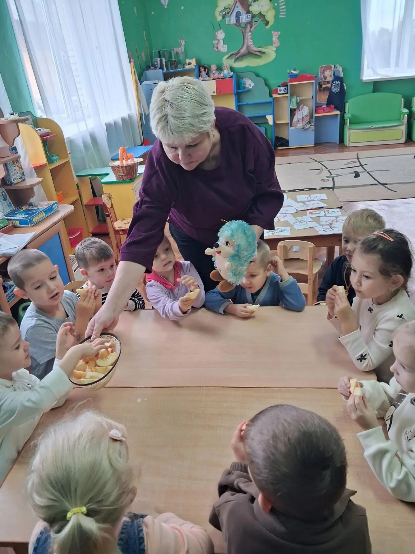 В средней группе "Мышонок" было проведено творческое занятие по изобразительному искусс...