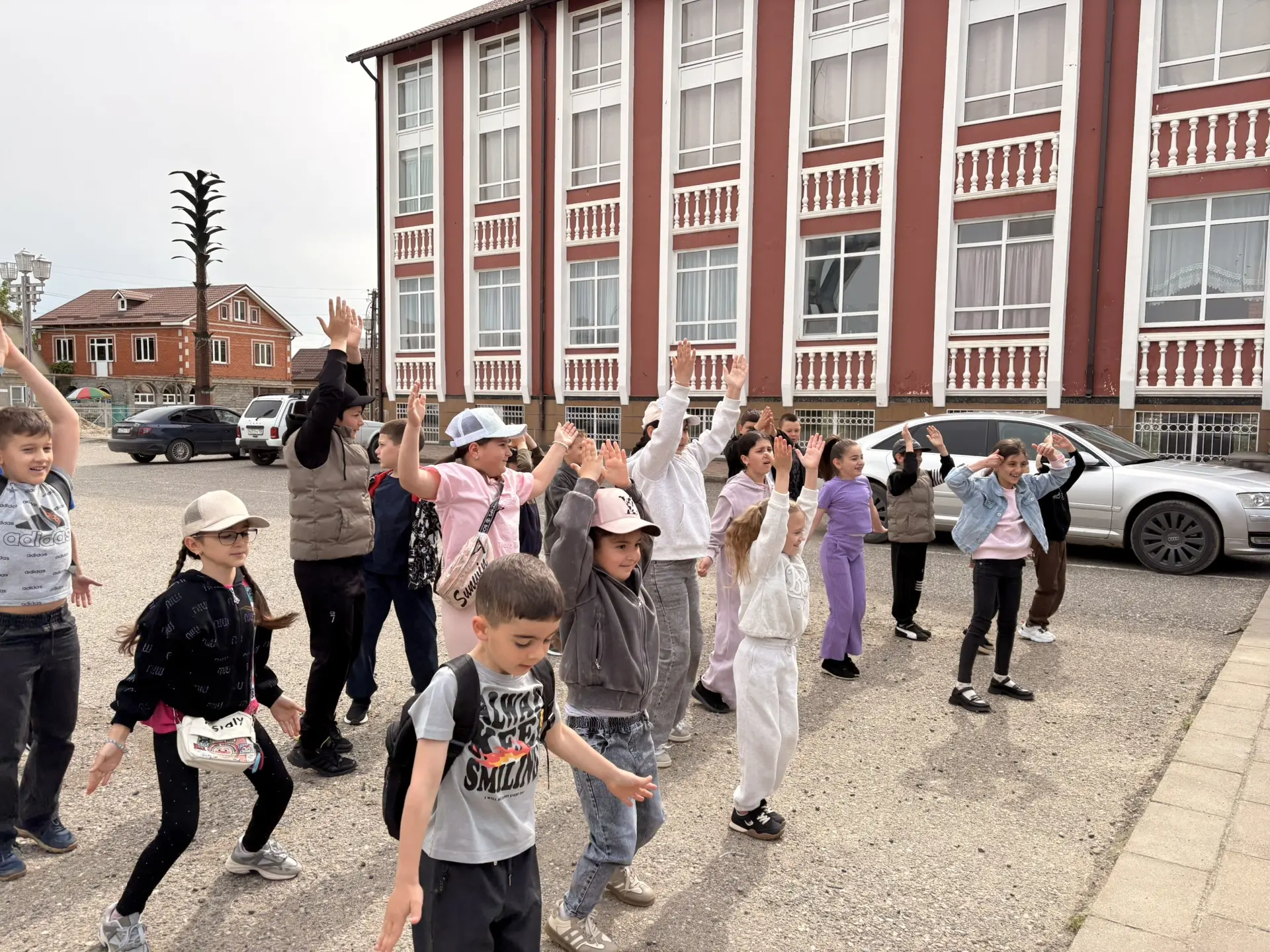 🎉 В МБОУ СОШ № 8 стартовала долгожданная лагерная смена! 🌞