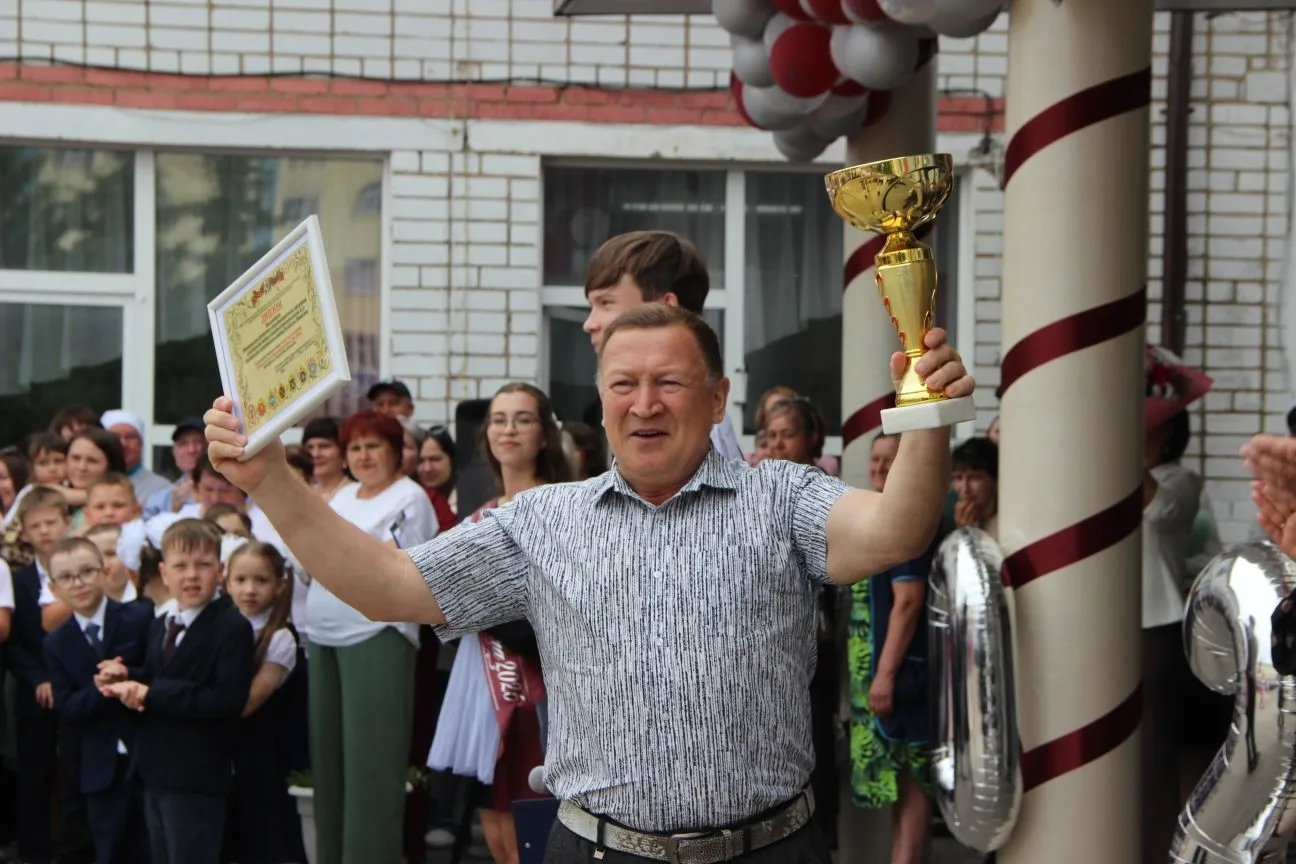 🏆 МЫ — ПЕРВЫЕ!