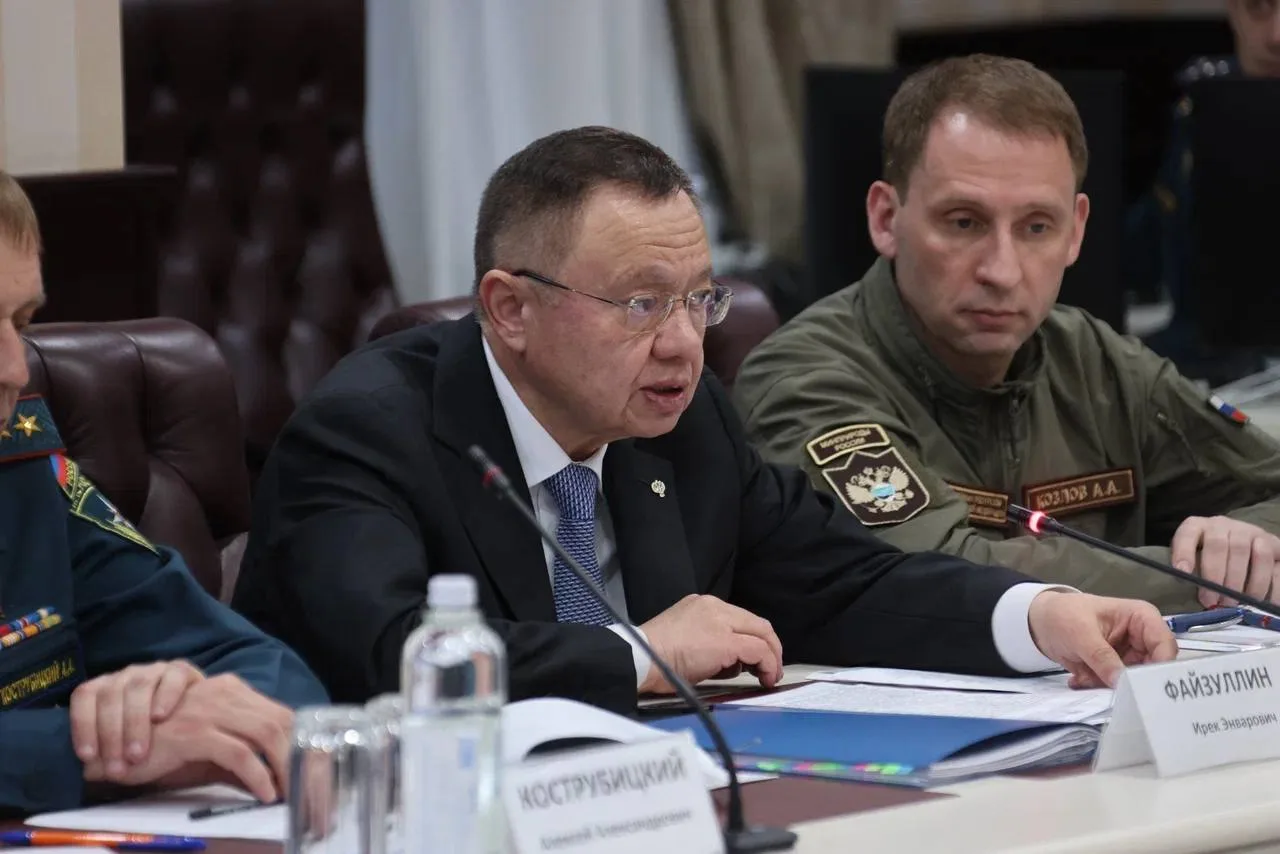 Министр строительства и ЖКХ Ирек Файзуллин в составе правительственной комиссии по ликвидации послед
