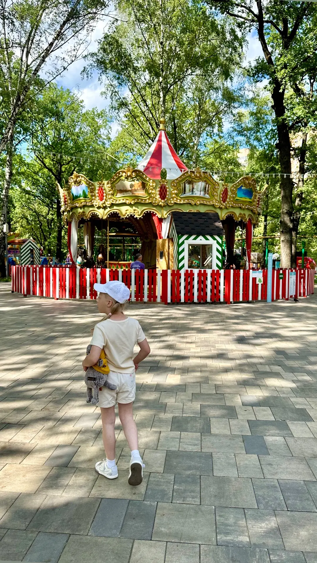 Я без задних ног🤪 Сегодня ездили в новый для себя парк аттракционов с дочкой. Это прос...
