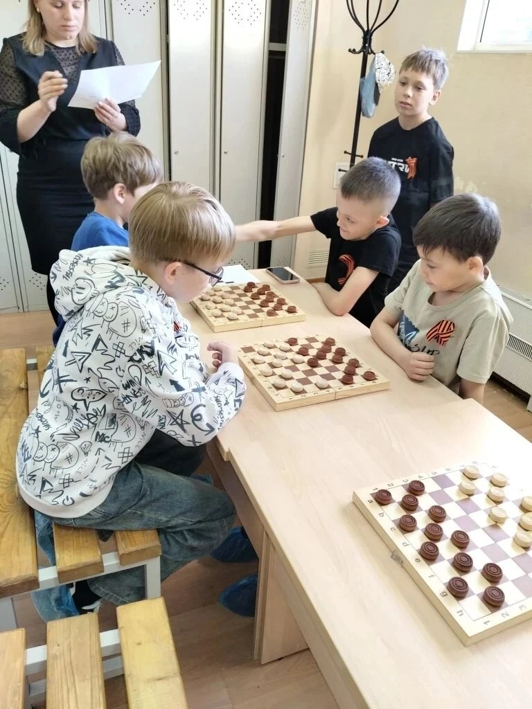В спортивной школе «Стимул» поселка Приютово состоялось традиционное личное первенство ...
