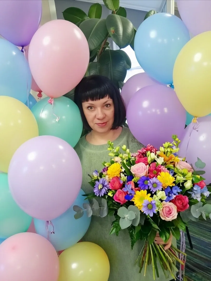 Сегодня, в этот прекрасный летний четверг, наши поздравления летят в Барнаул. Потому что сегодня сво