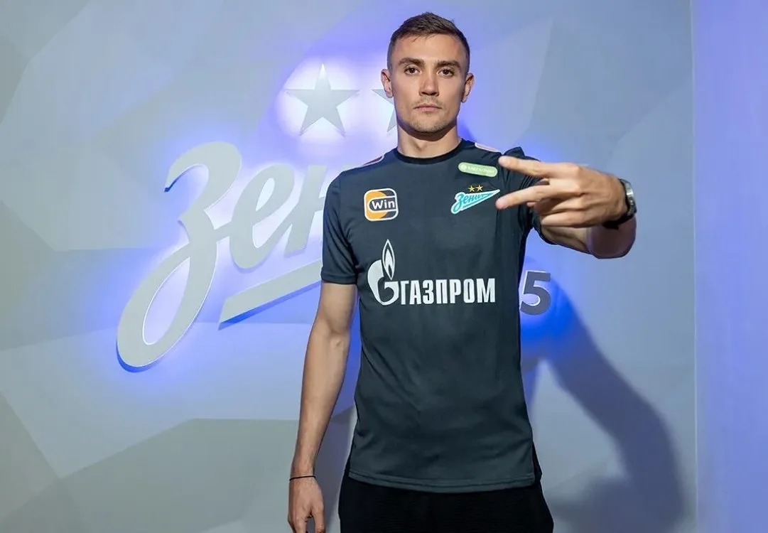 Бьётся за стрелку 🐘🐘🐘