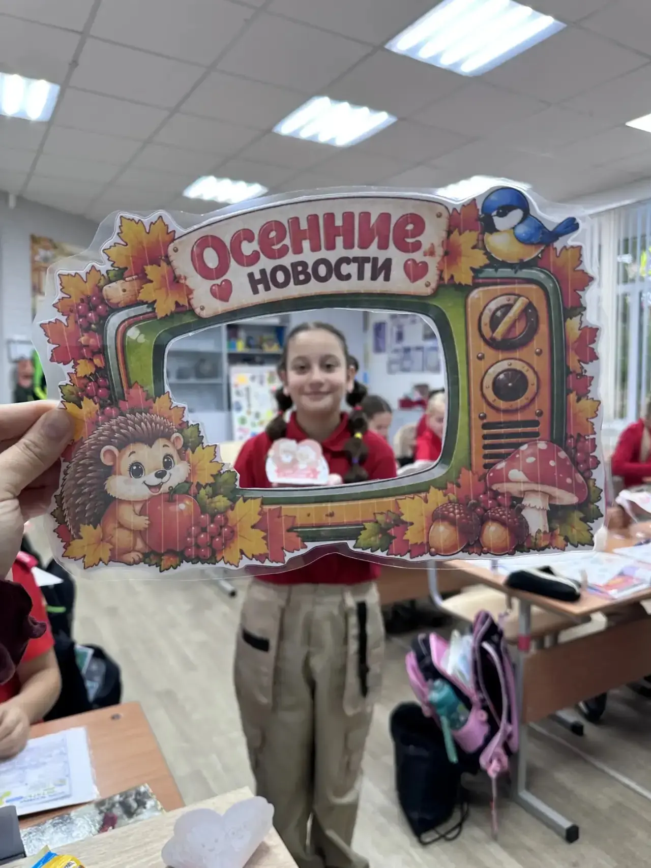 Сегодня в 3 «В» классе прошел праздник, посвященный Дню пожилого человека. Ребята и сво...