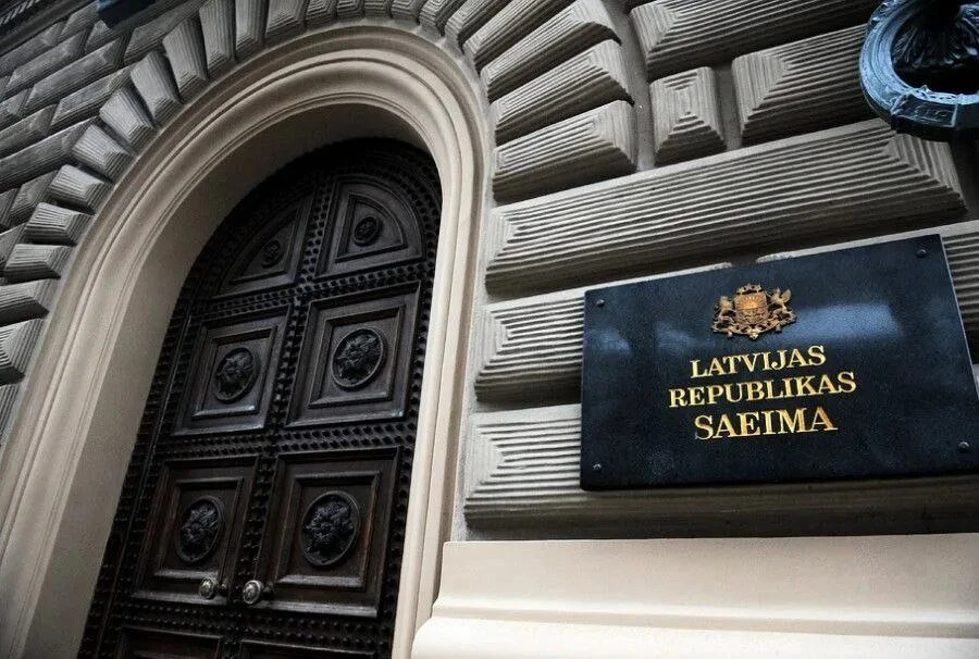 🇱🇻Сейм Латвии запретил общественным СМИ вещание на русском языке с 2027 года