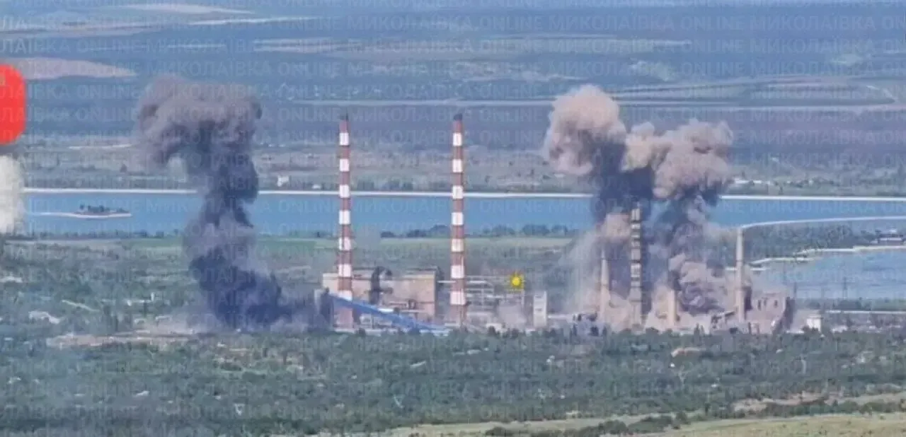‼️🇺🇦💥 Авиация разбирает Славянскую ТЭС бомбами