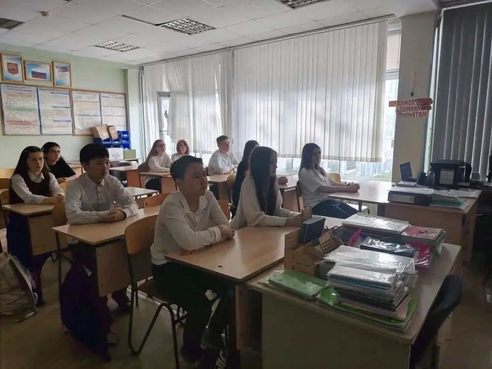 За горизонтами обычных уроков: как мы строили «Россию безопасную» 🇷🇺  Сегодня в рамках курса «Россия