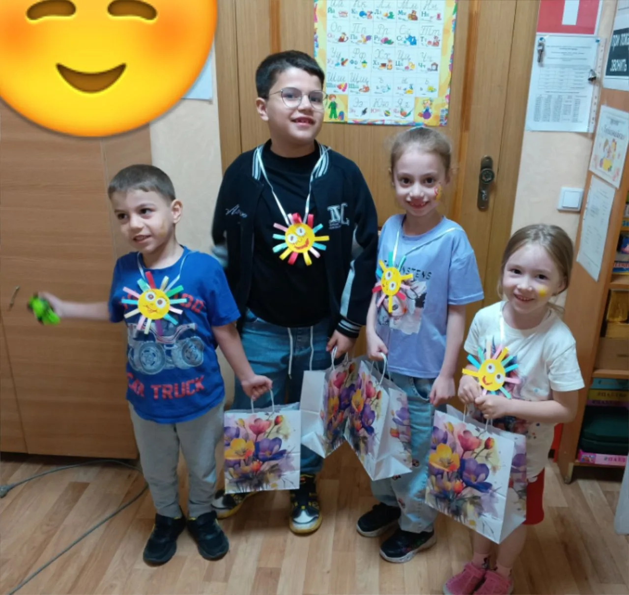 В рамках празднования Дня защиты детей, сотрудники ГБУ СО "Городищенский ЦСОН" провели ...