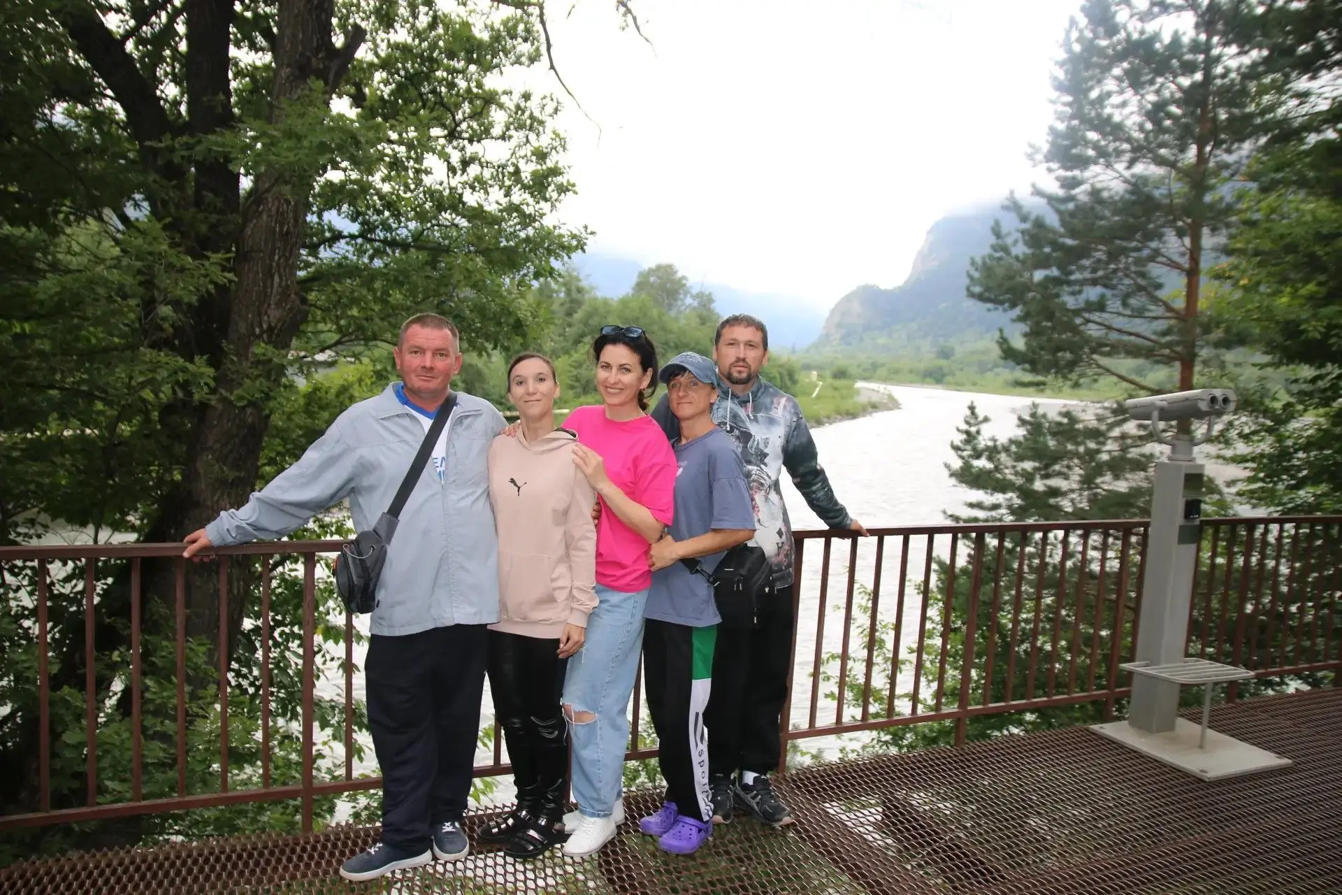 🏔️ Путешествие в Тебердинский национальный парк: природа, общение и новые эмоции
Получатели социаль