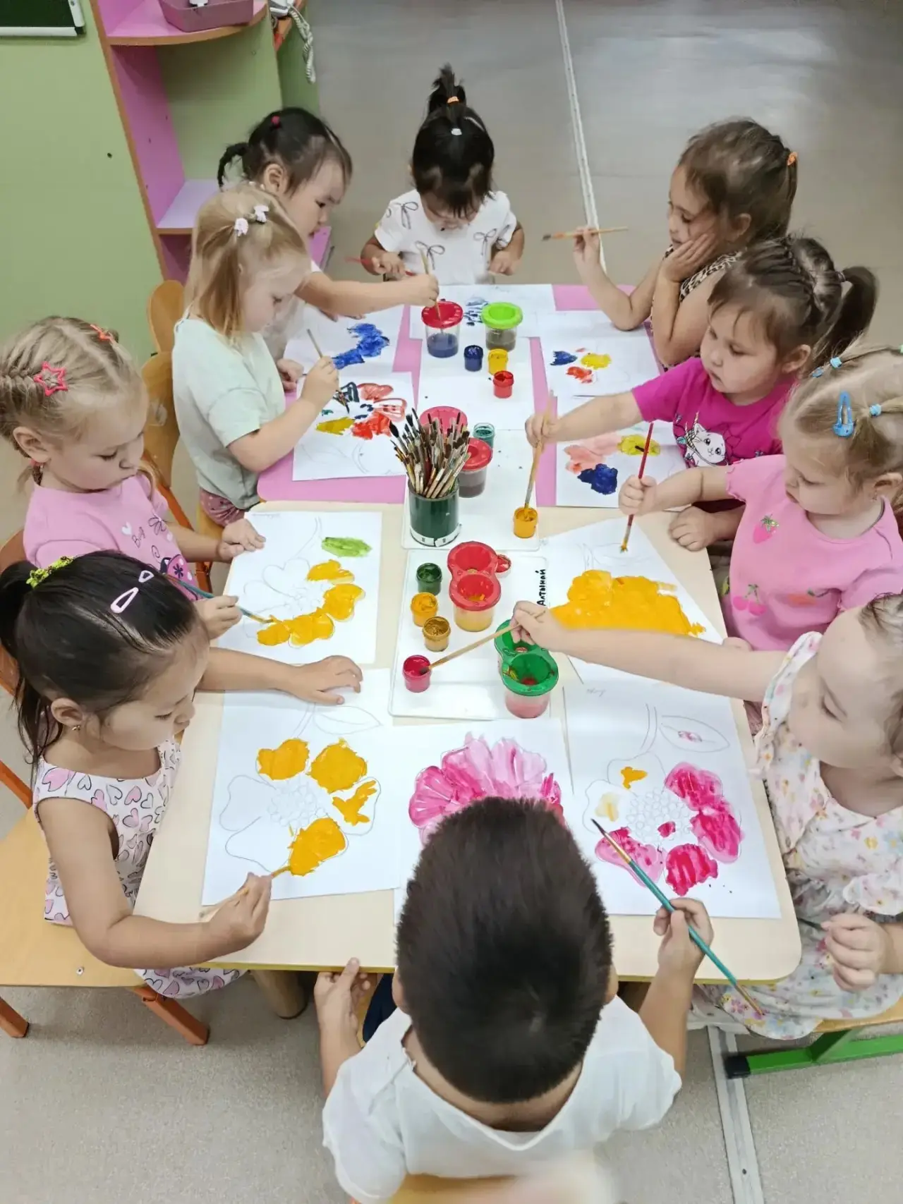 Привет от малышей группы «Торгайах»! 👋