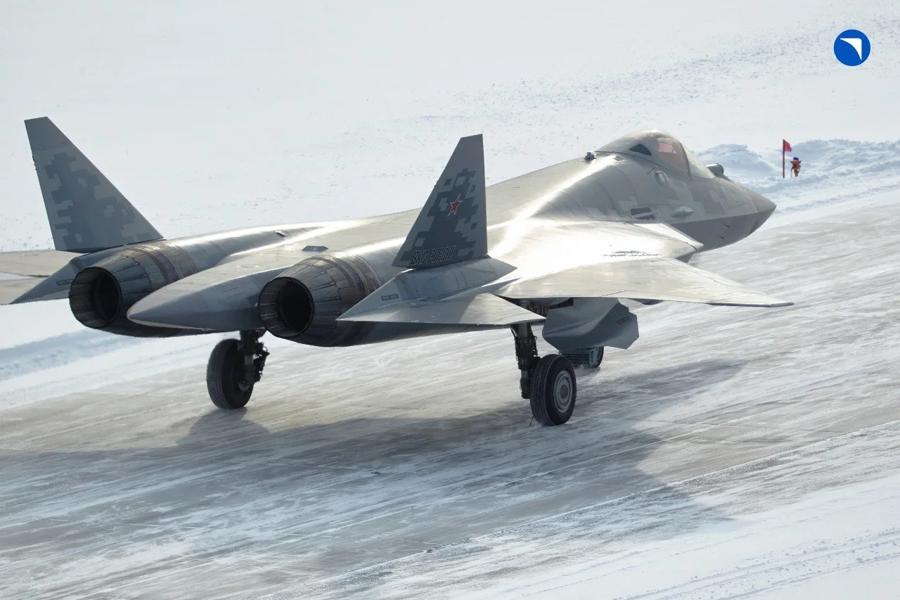 ОАК передала Минобороны России партию самолетов Су-57 с обновленным комплексом вооружения  Объединен