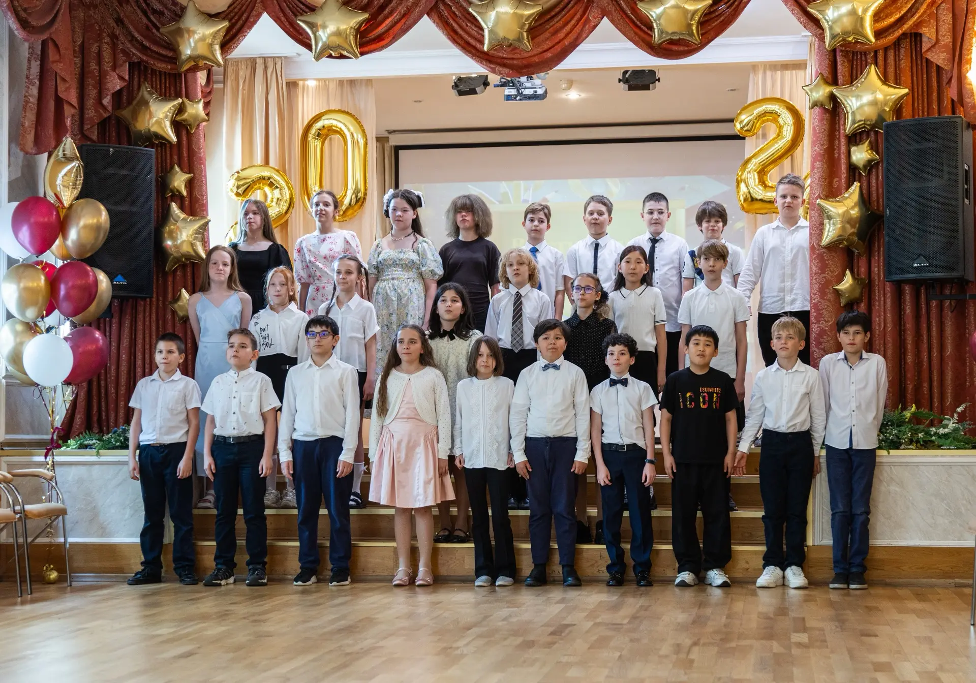 🔔В нашей школе прошел торжественный праздник, посвященный окончанию начальной школы.