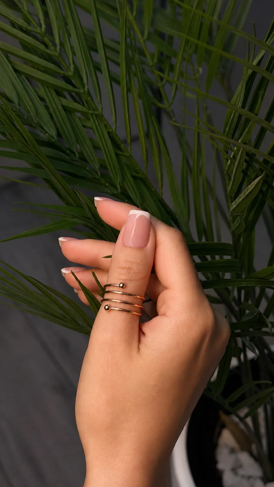 💅 Почему на самом деле портятся ногти?

Многие думают: «Ногти испортились из-за гель-лака». Но чаще