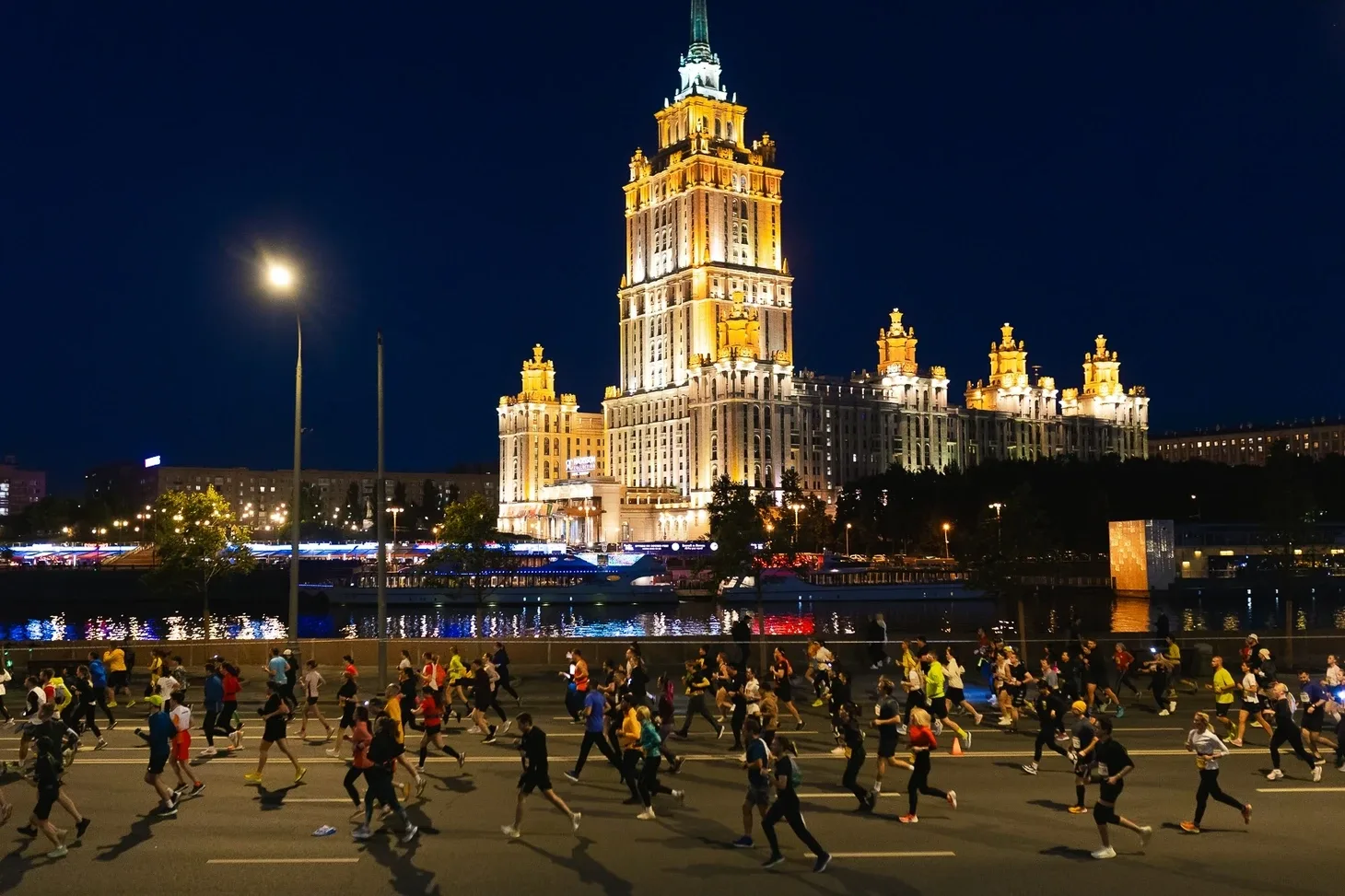 Ночной забег в Москве: что это и как не попасть в пробку