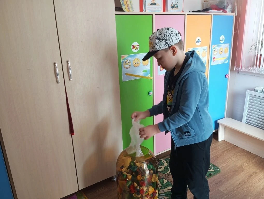 Воспитанники нашего детского сада вместе со своими родителями участвуют в различных акц...