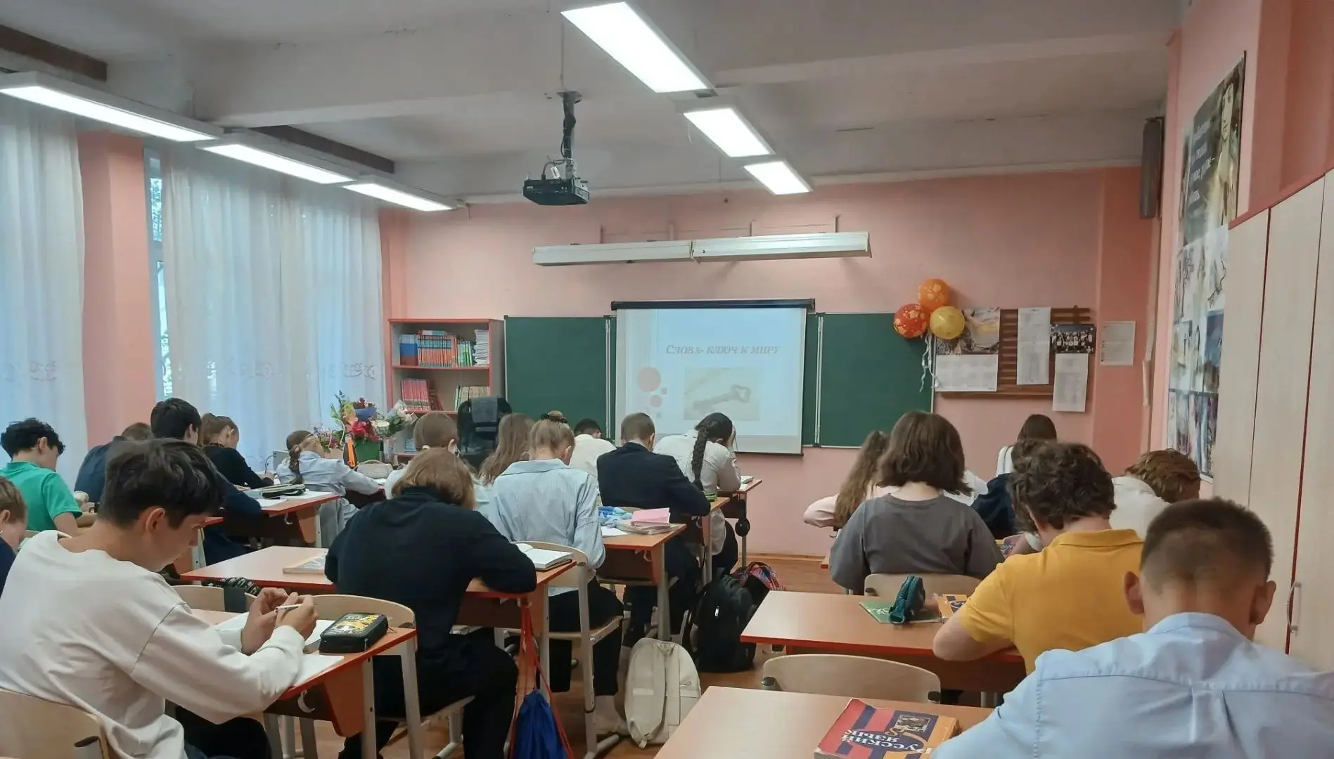 В целях правового просвещения обучающихся и в рамках работы по профилактике вовлечения ...