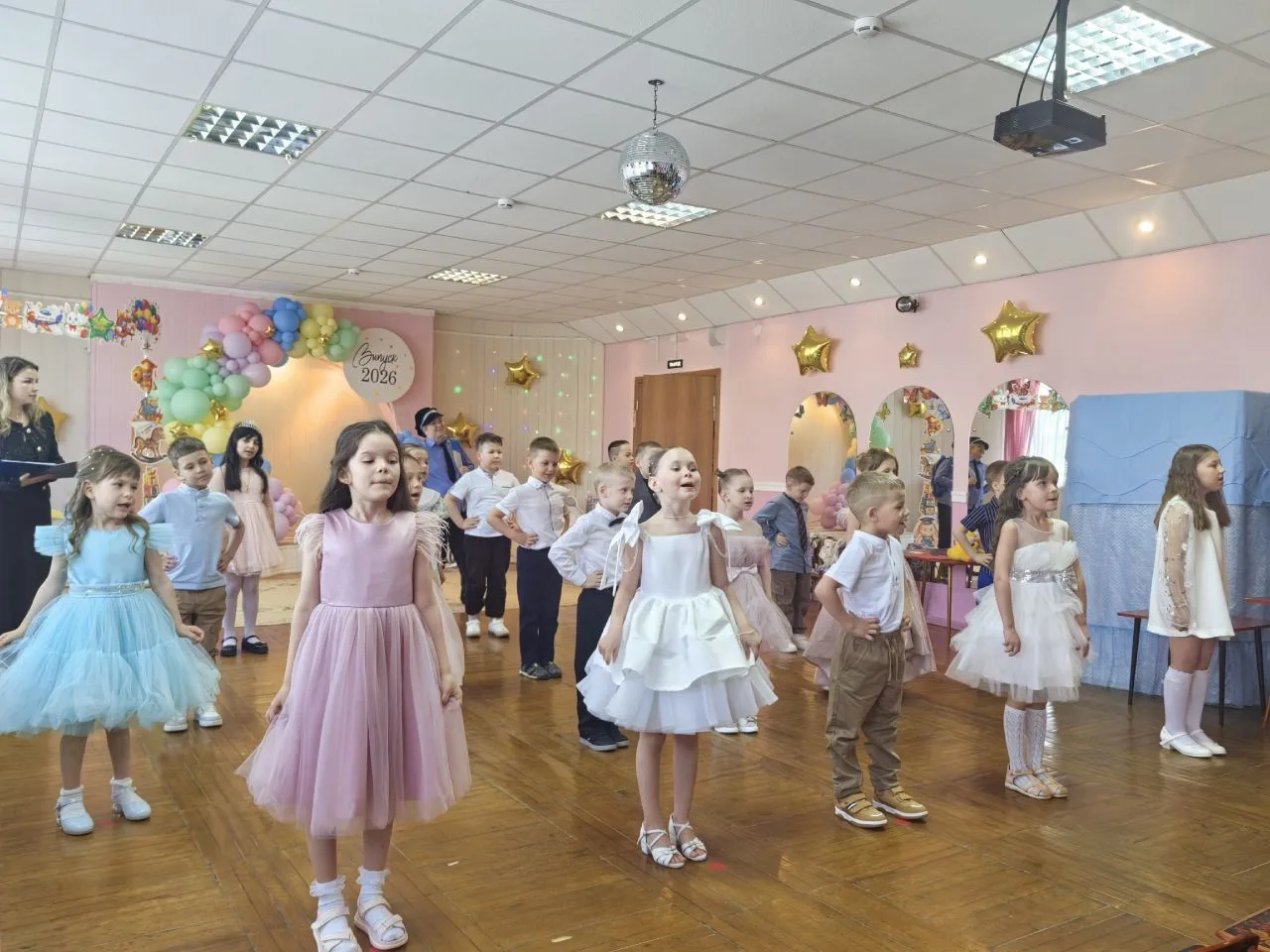 На этой неделе у наших воспитанников был  особенный день— выпускной в детском саду! Это...