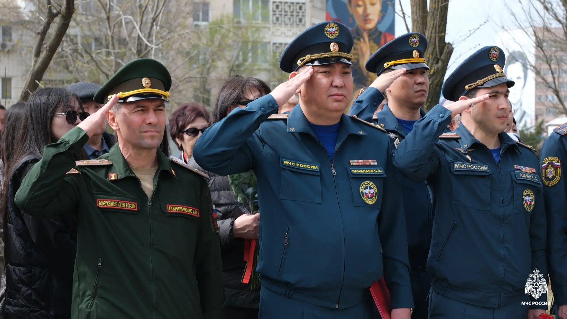 🔸Сотрудники МЧС Калмыкии почтили память ликвидаторов аварии на Чернобыльской АЭС  🔹Сегодня в Элисте 