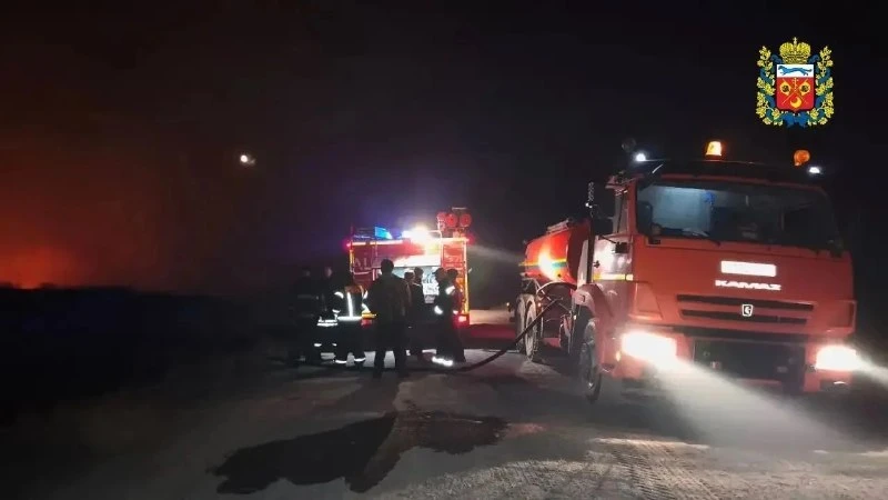 В поселке Победа Орска потушили открытое горение. 🚒✅