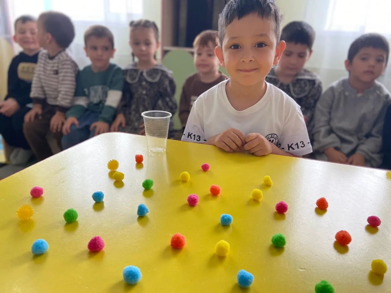 🎲 Настольные игры в «Ручейке»: учимся и играем вместе!
