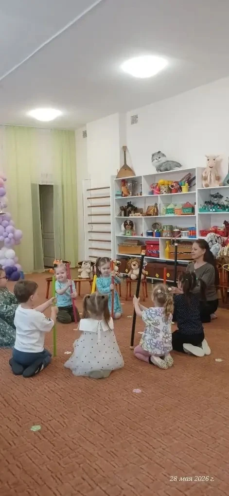 Сегодня в средней логопедической группе прошло заключительное занятие кружка "До-ми-сол...