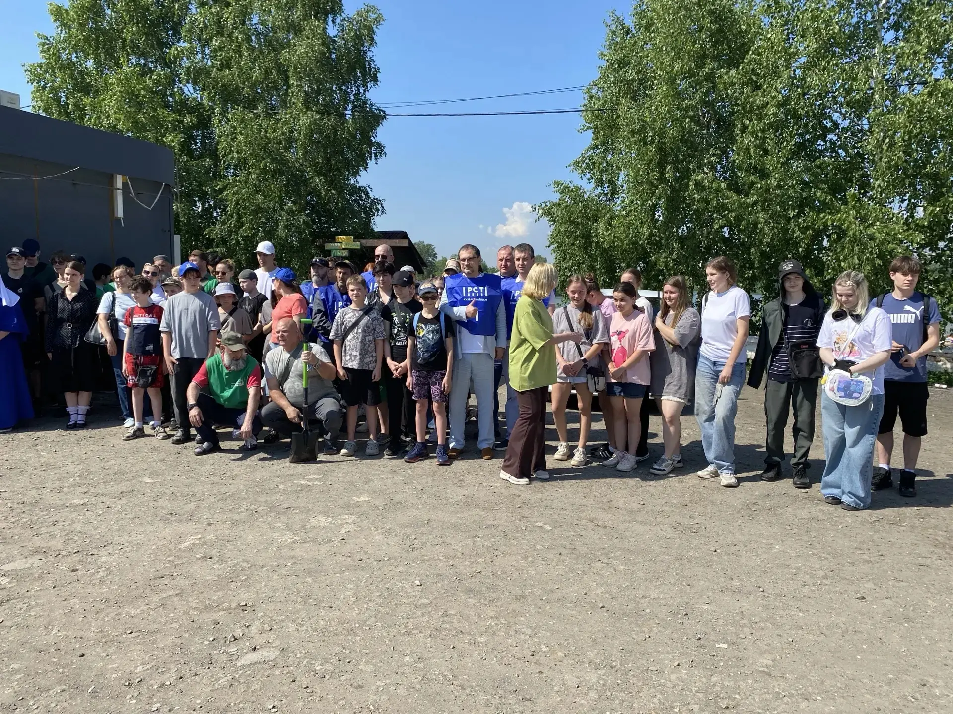 🧹🌳 Субботник  посвящённый Дню города и Дню России🇷🇺

10 июня 2026 года у озера Красное и вдоль б