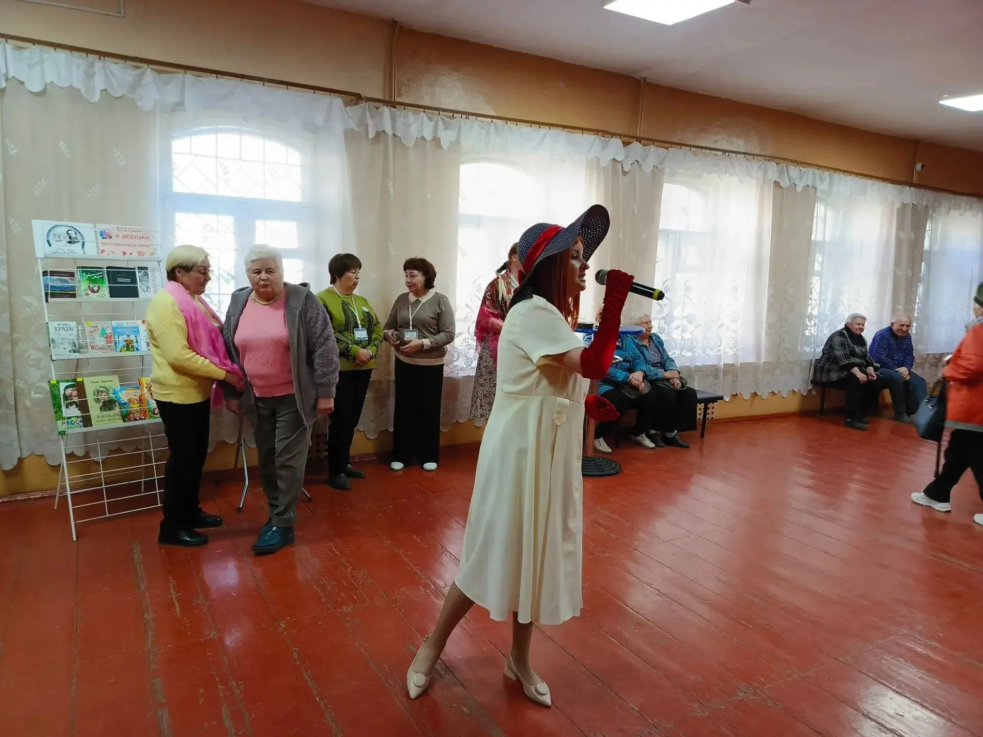 1 октября, в Международный день пожилых людей, Городской центр культуры и досуга гостеп...