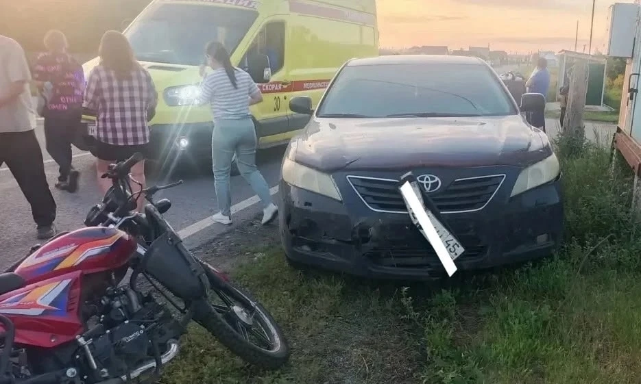 10-летний водитель мопеда пострадал в ДТП в Кургане