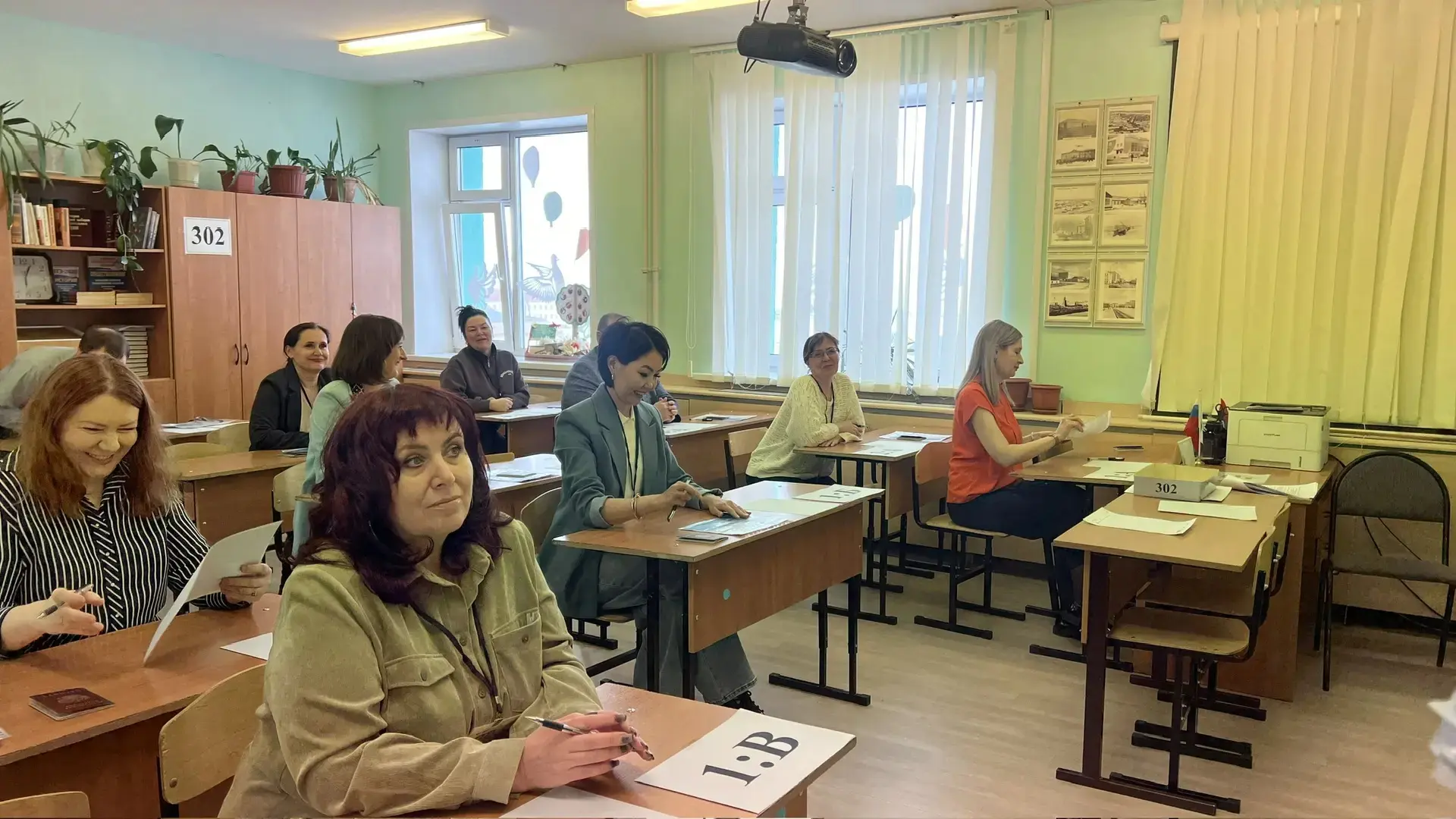 В Анадыре прошла Всероссийская акция «Сдаем вместе. День сдачи ЕГЭ родителями»   🔸 Вместе с родителя