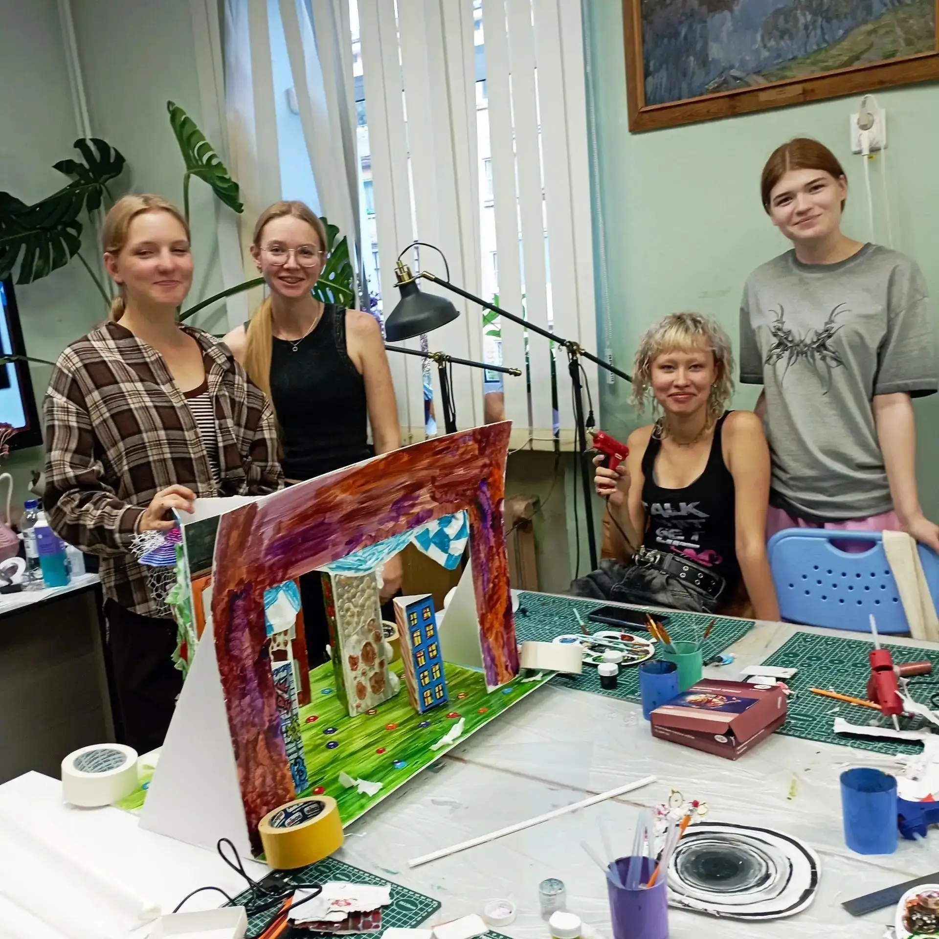 Наши в Снежинске. Фоторепортажи в нашей группе ВК https://vk.ru/art_school_zarechny