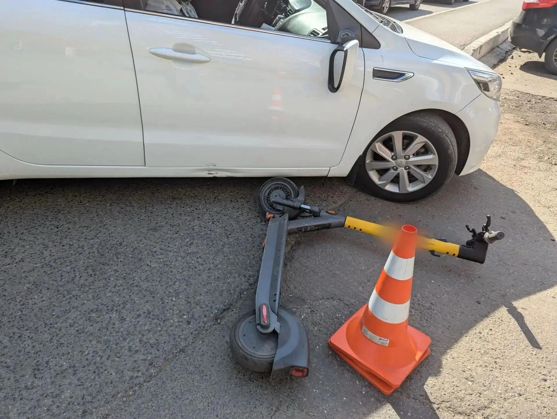 🚨 ДТП в Ижевске: 14‑летняя девушка на электросамокате получила травмы