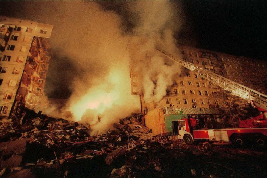 8 сентября 1999 года в 23 часа 59 минут в г.Москве произошёл взрыв  на первом этаже 9-э...