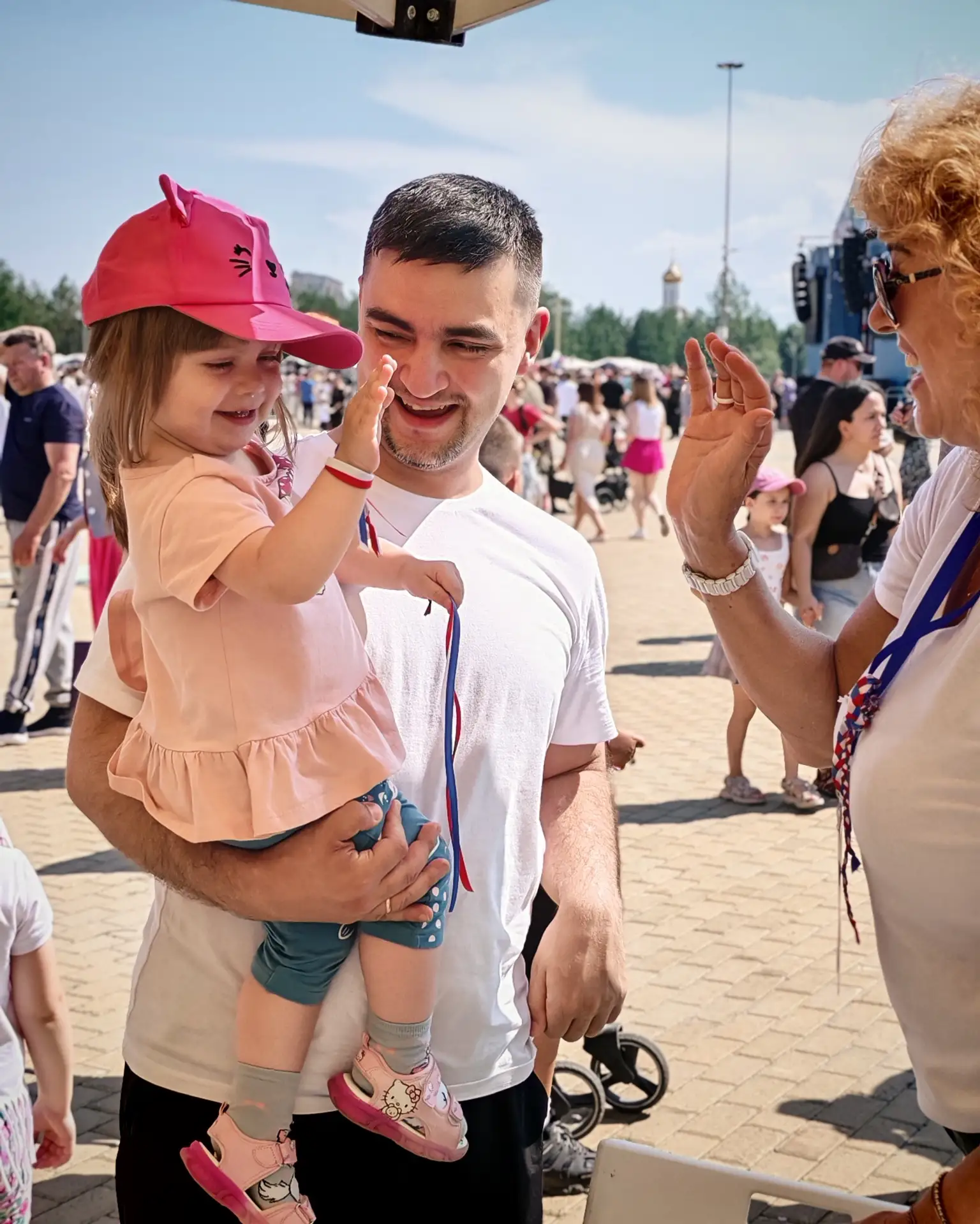 Праздники объединяют! 🇷🇺🫂

Наша команда  присоединилась к празднованию Дня России и Дня города на