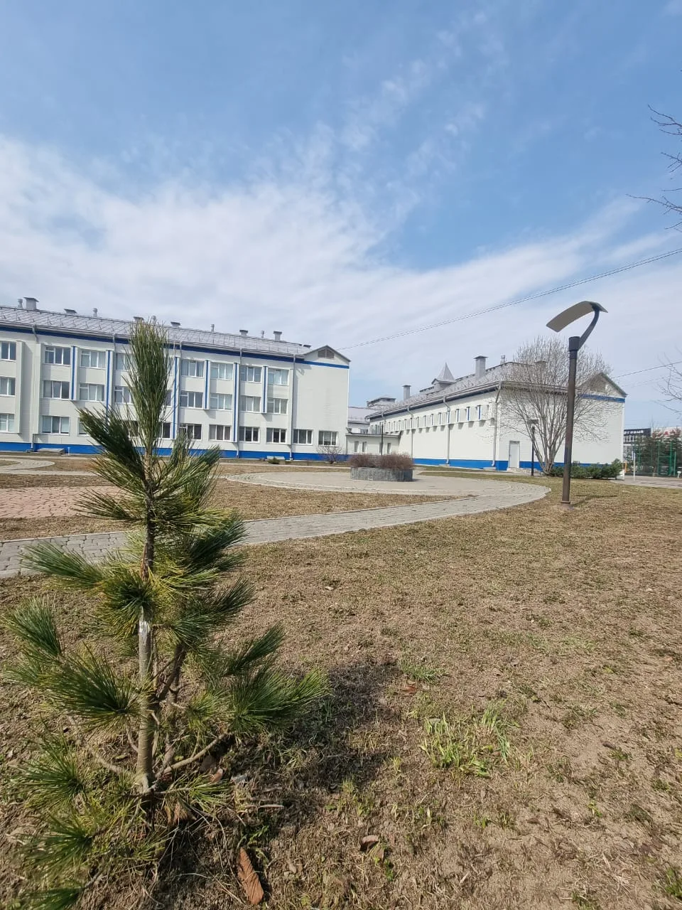 🌿Чистая пятница: весенний переполох   🌞Сегодня наша гимназия вновь вышла на весеннюю «чистую пятницу
