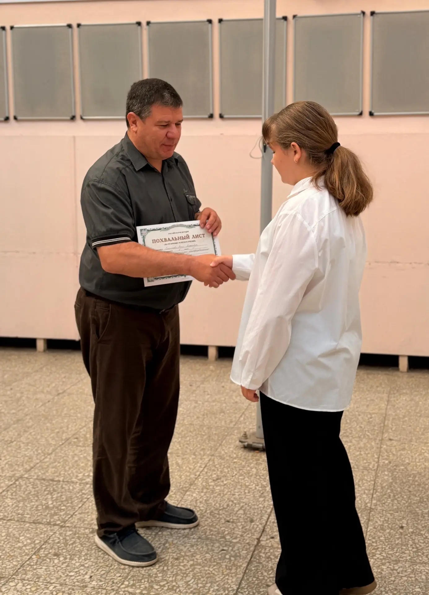 📍Традиционно начало учебной недели в корпусе I началось с торжественной линейки, посвя...